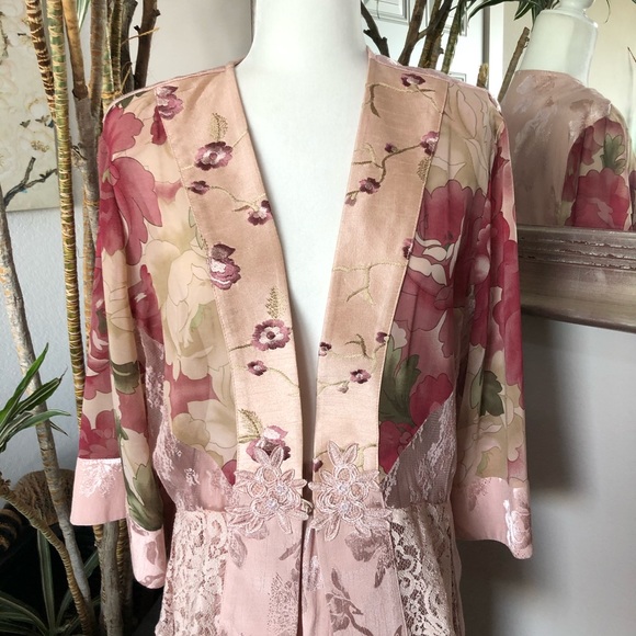 Studio VK Romantic Pink Floral Jacket & Skirt Set - Picture 2 of 15